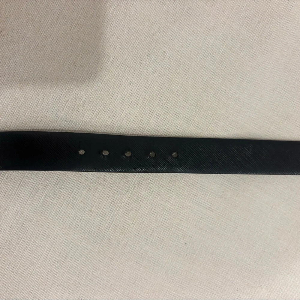 Ferragamo Women’s Black Leather and Silver Buckle Belt